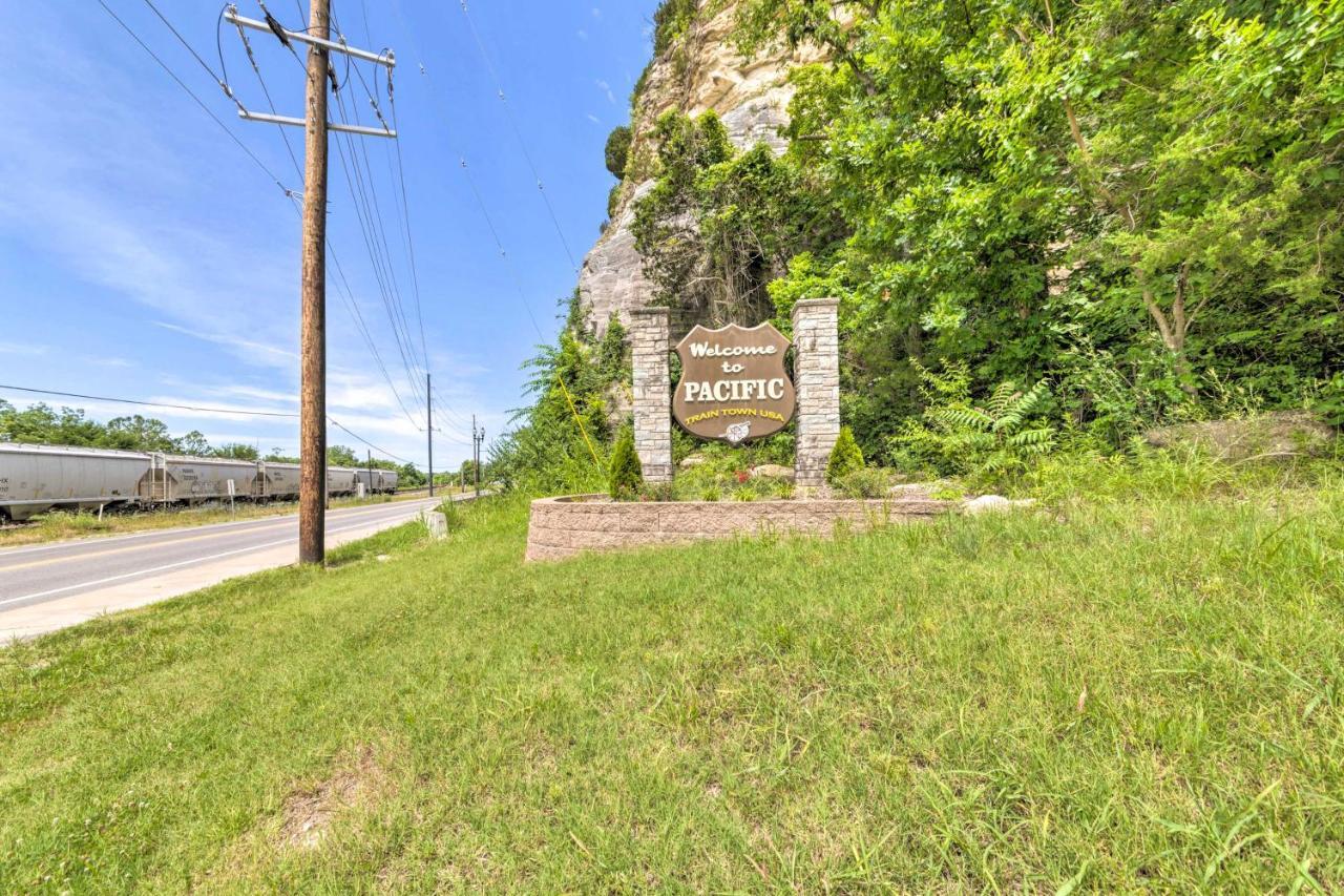 Lucky Dawg Pet-Friendly Abode Near St Louis! Villa Pacific Exterior photo